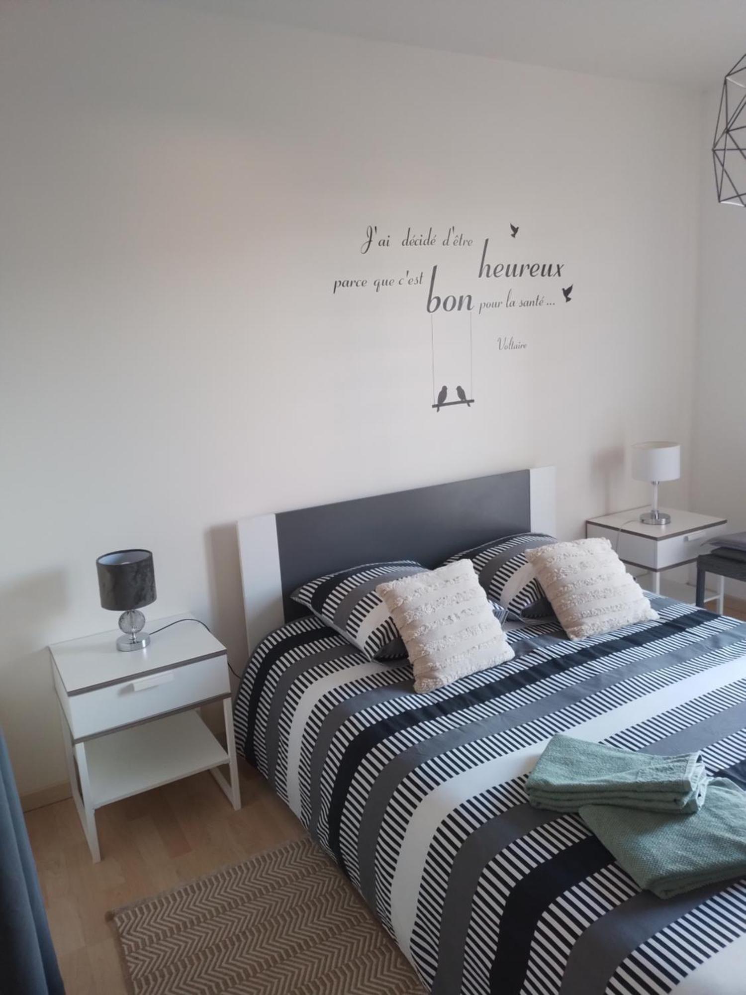 Chambre Agreable Au Calme Saint-Hilaire-Petitville Eksteriør bilde